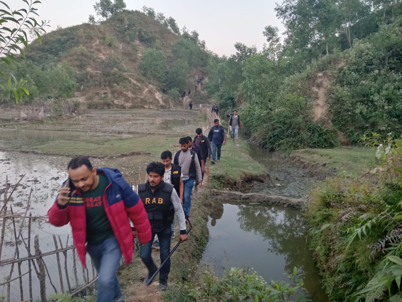 টেকনাফে র‌্যাবের অভিযান