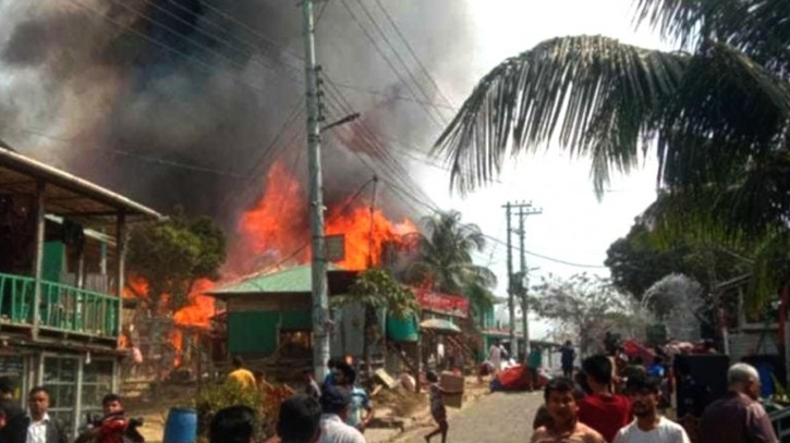 সাজেকে পুড়ে গেছে ৩০ টি রিসোর্ট