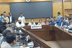 বিমানবন্দরে যাত্রী হয়রানি বন্ধের আশ্বাস