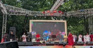 উৎসবে মাতোয়ারা রমনা পার্ক: বৈশাখী রঙে রঙিন রাজধানী