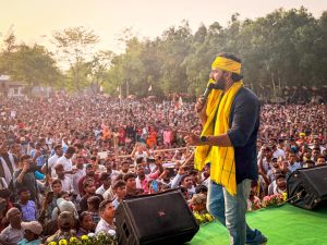 রাজনীতি ছাড়া ইঙ্গিত দেবের, ফিরছেন অভিনয়ে