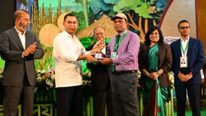 জাতীয় পরিবেশ পদক পেলেন ৩ ব্যক্তি ও ৩ প্রতিষ্ঠান