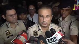 হোটেলে ঢুকে ৫ জনকে গুলি করে হত্যা